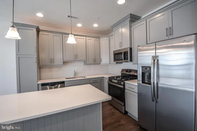 $2,950 | 778 West 2nd Street, Lansdale, PA 19446