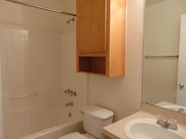 $995 | 2407 Ridgeview Drive, Kingsland, TX 78639