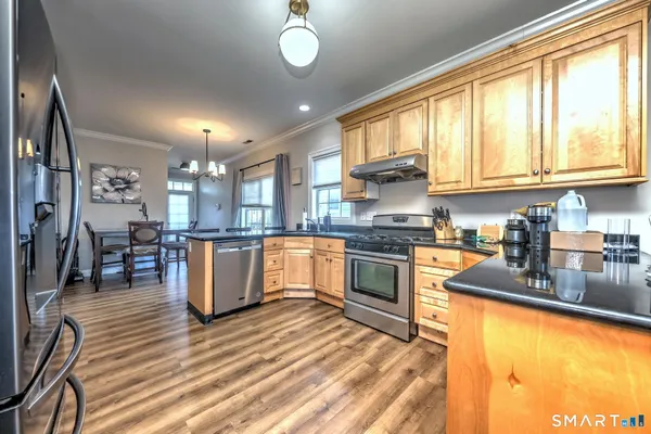 $450,000 | 12 Landin Street, Unit A, Woodbridge, CT 06525