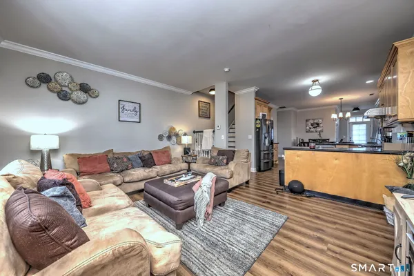 $450,000 | 12 Landin Street, Unit A, Woodbridge, CT 06525