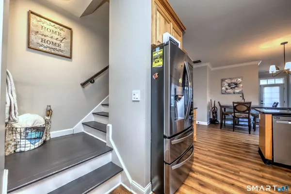$450,000 | 12 Landin Street, Unit A, Woodbridge, CT 06525