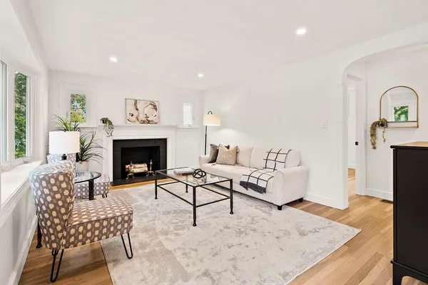 $1,649,000 | 5 Leroy Road, Lexington, MA 02421