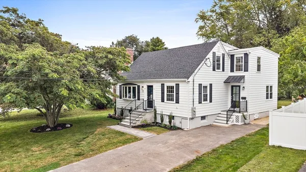 $1,649,000 | 5 Leroy Road, Lexington, MA 02421