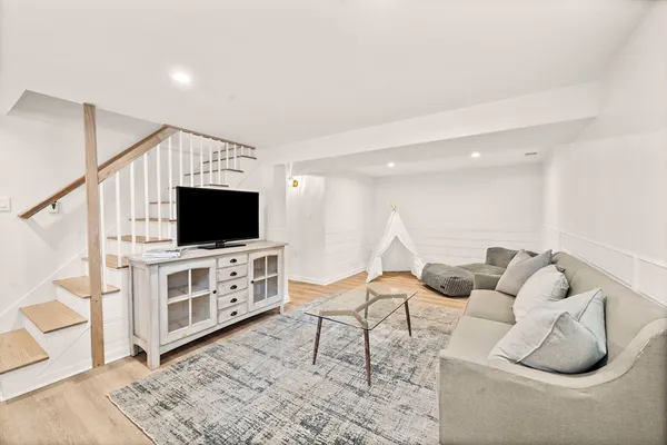 $1,649,000 | 5 Leroy Road, Lexington, MA 02421