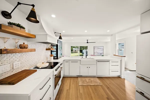 $1,649,000 | 5 Leroy Road, Lexington, MA 02421