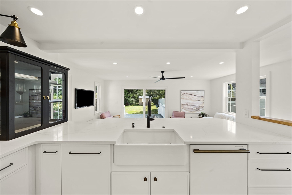 5 Leroy Road Lexington, MA 02421 - Photo 8 of 41