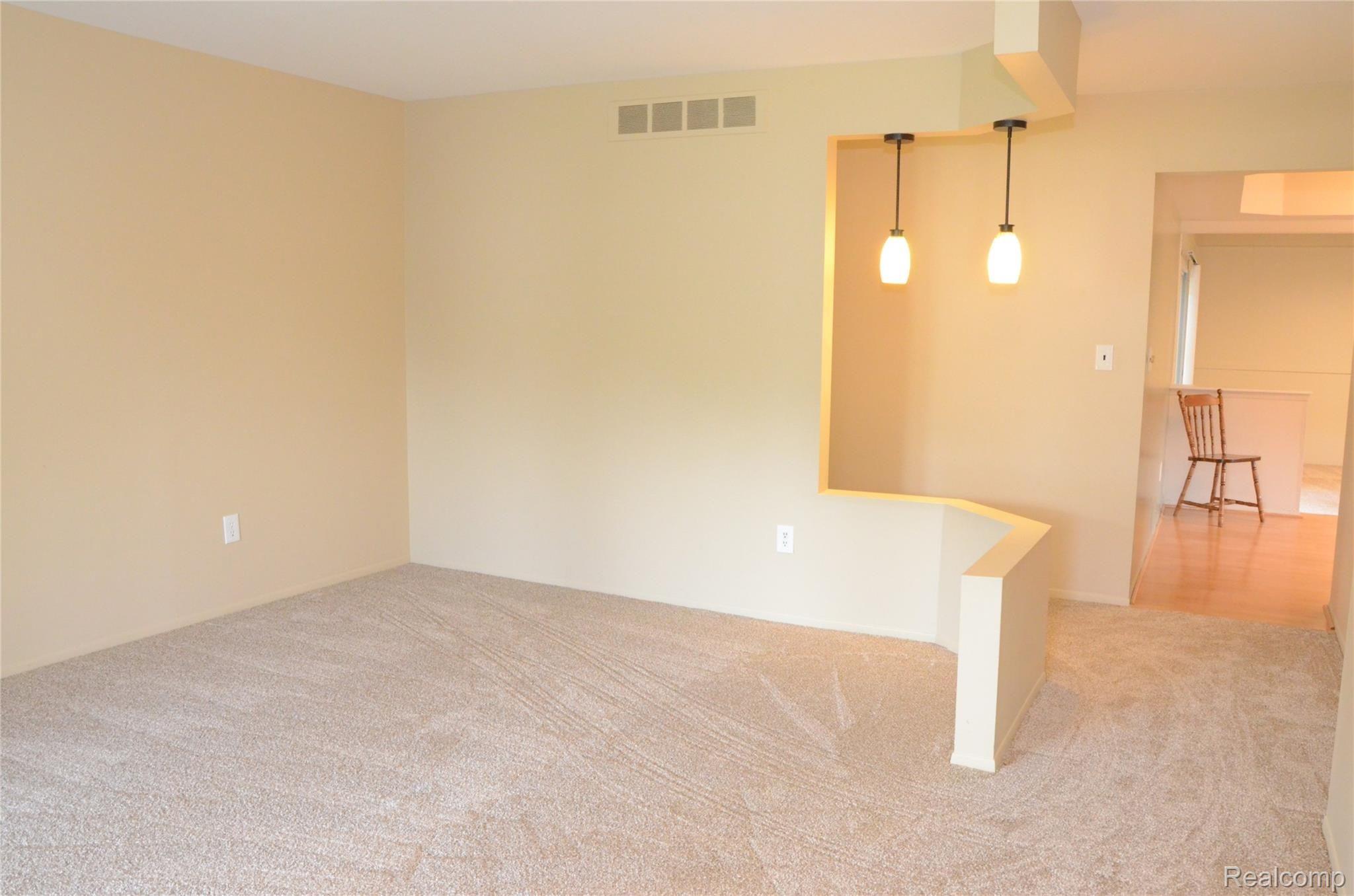 43077 Avon Road Canton, MI 48187 - Photo 17 of 52 DSC_8771.JPG