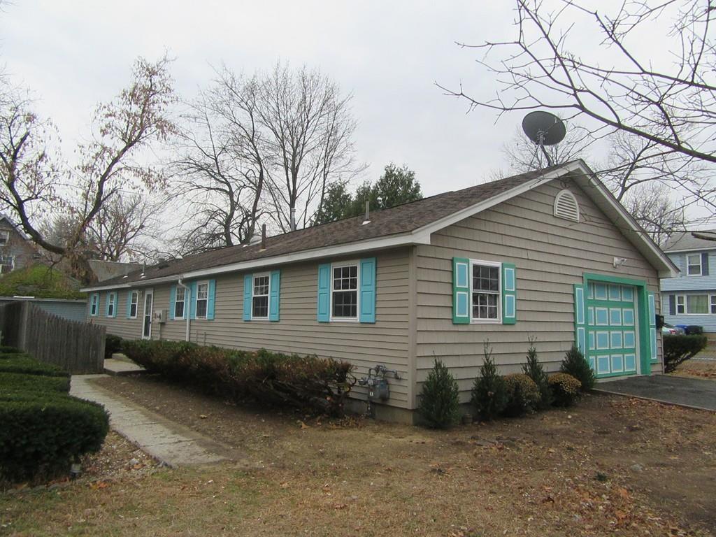 37 Blodgett Street Springfield, MA 01108 - Photo 3 of 18 Gallery Image 3