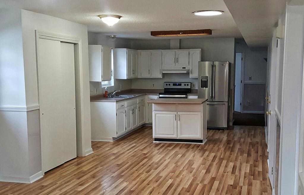 37 Blodgett Street Springfield, MA 01108 - Photo 6 of 18 Gallery Image 6