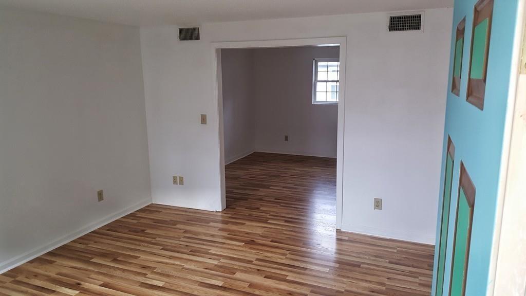 37 Blodgett Street Springfield, MA 01108 - Photo 9 of 18 Gallery Image 9