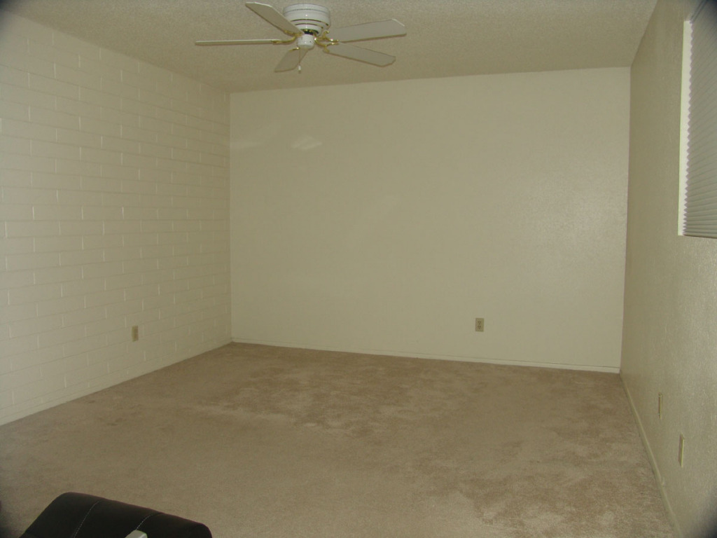 1030 East Bethany Home Road, Unit 8 Phoenix, AZ 85014 - Photo 10 of 15 Guest Bedroom