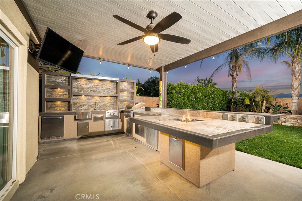 14403 Redwood Valley Road Eastvale, CA 92880 - Photo 19 of 30