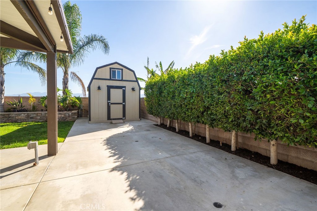 14403 Redwood Valley Road Eastvale, CA 92880 - Photo 24 of 30