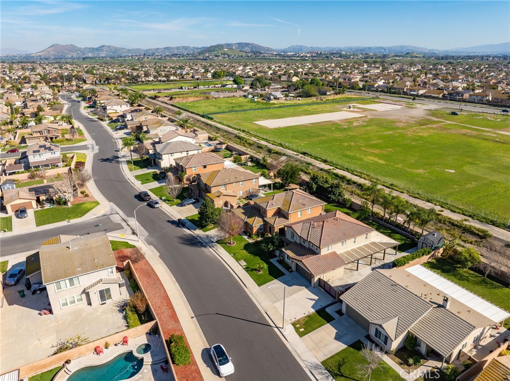 14403 Redwood Valley Road Eastvale, CA 92880 - Photo 29 of 30