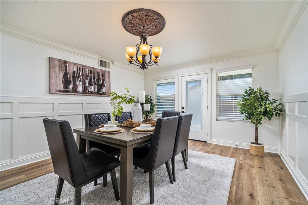 14403 Redwood Valley Road Eastvale, CA 92880 - Photo 4 of 30