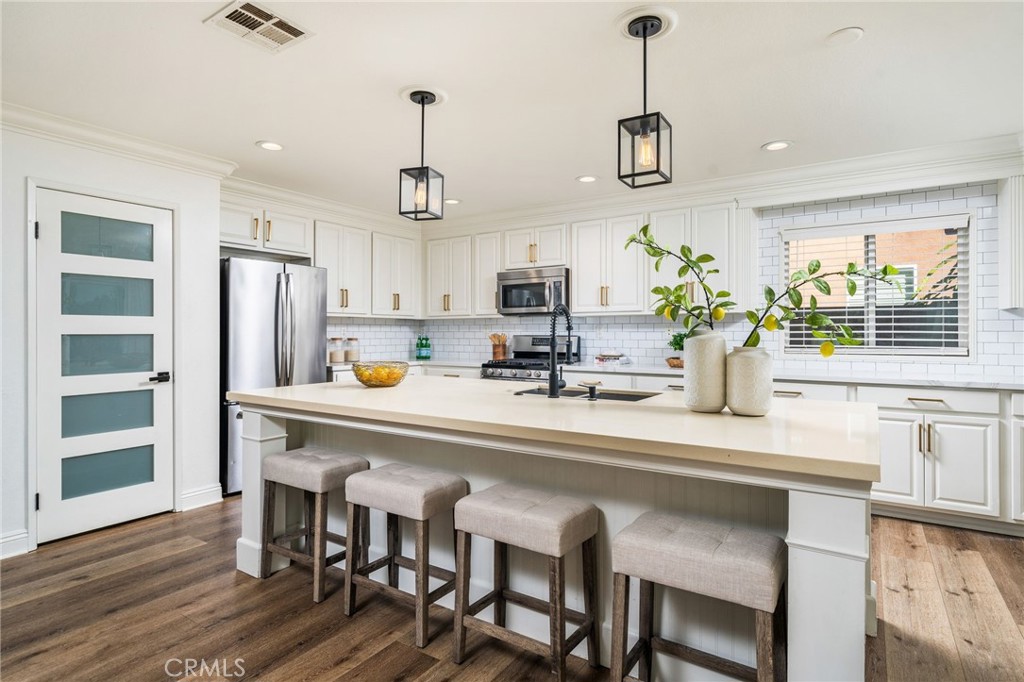 14403 Redwood Valley Road Eastvale, CA 92880 - Photo 6 of 30