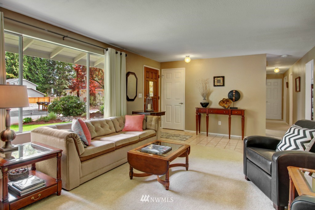31 172nd Place Southwest Bothell, WA 98012 - Photo 3 of 23
