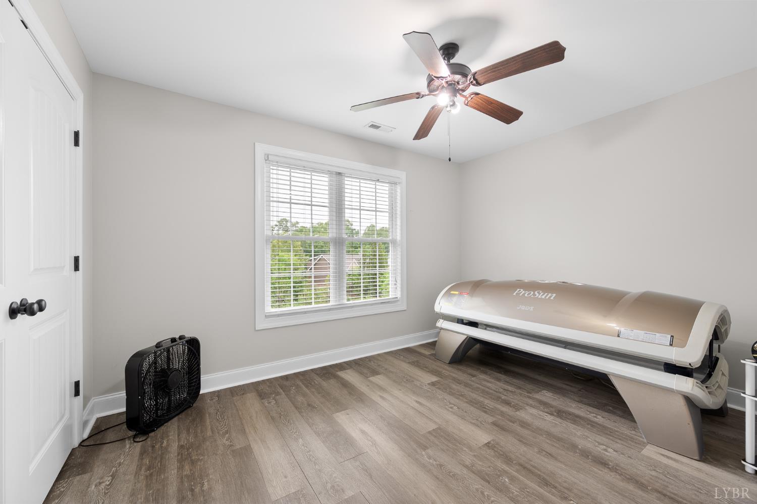 314 Cooper Way Evington, VA 24550 - Photo 31 of 44 a room with a workspace