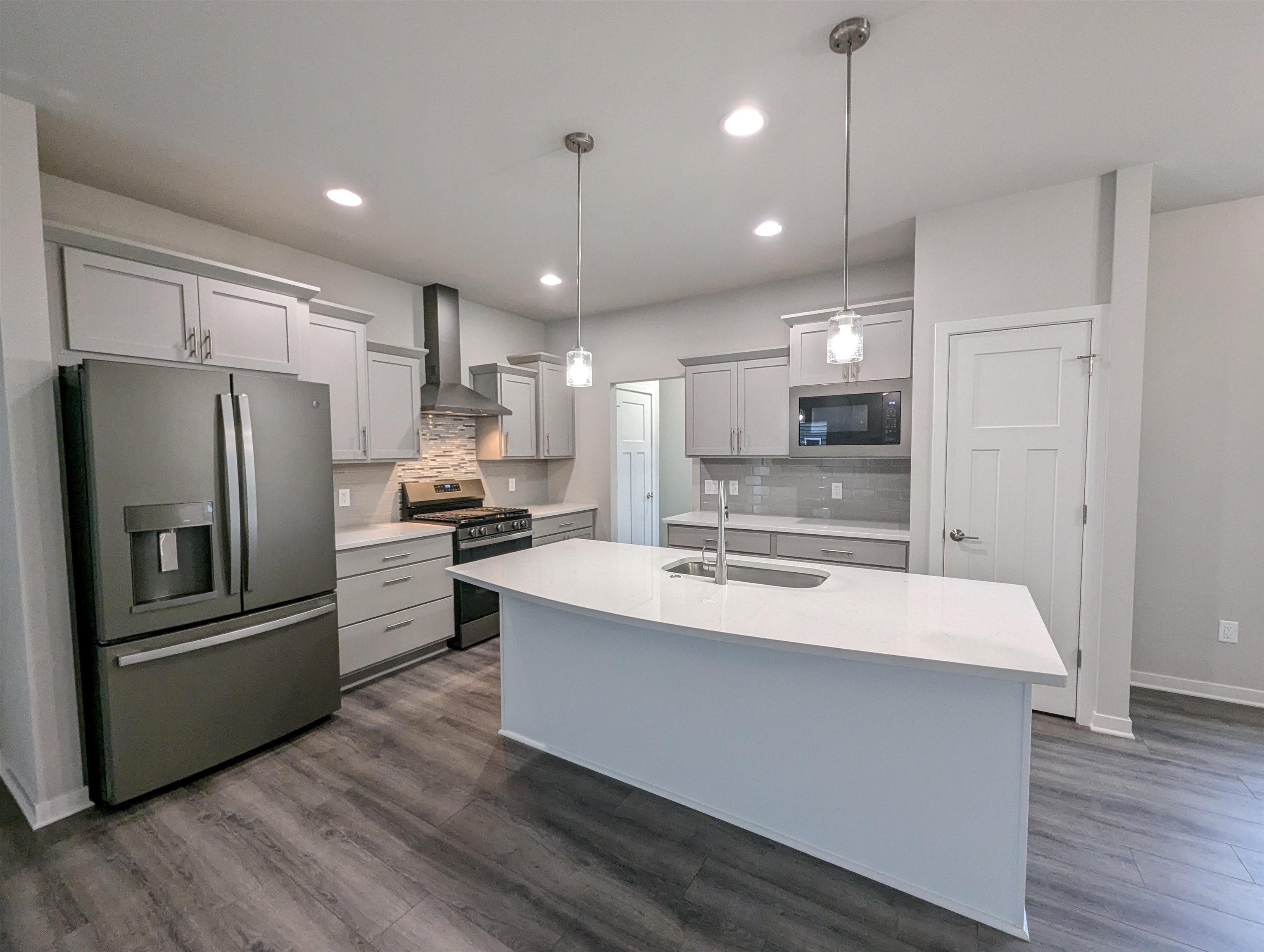 4812 Romaine Road Fitchburg, WI 53711 - Photo 8 of 38