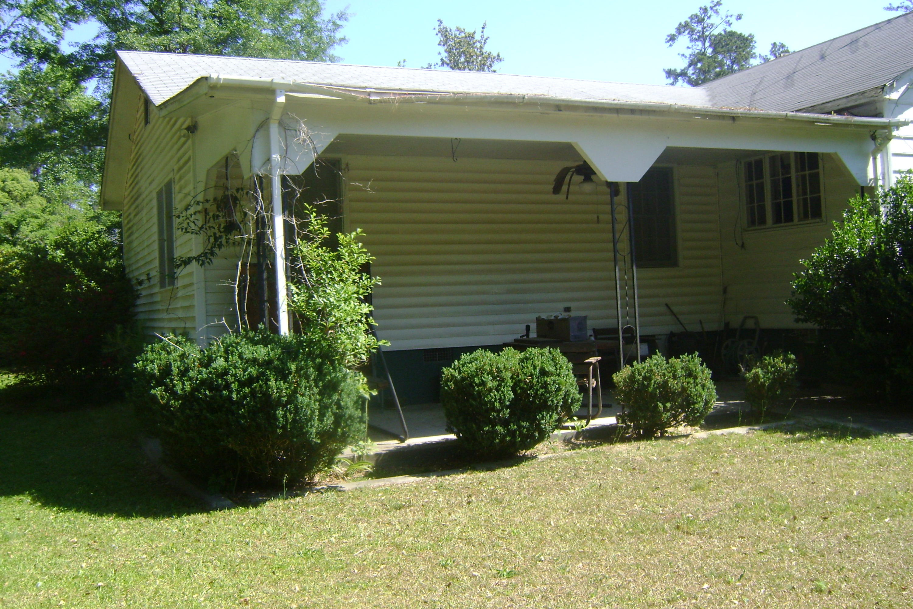 321 Ravenwood Road Walterboro, SC 29488 - Photo 3 of 18 Ravenwood 321-4