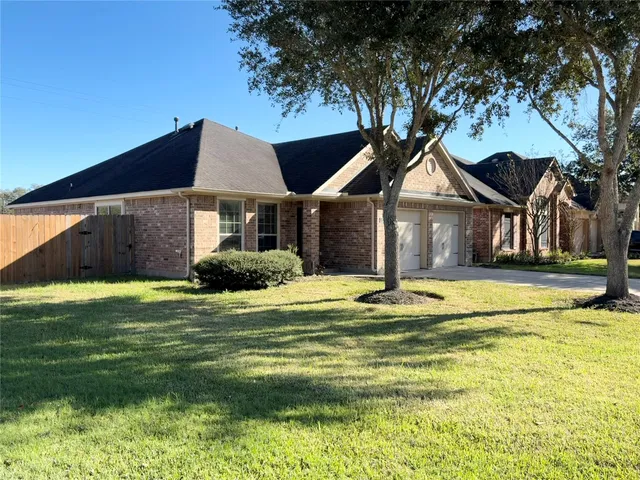 $295,000 | 4523 Blakes Ridge Street, Fresno, TX 77545