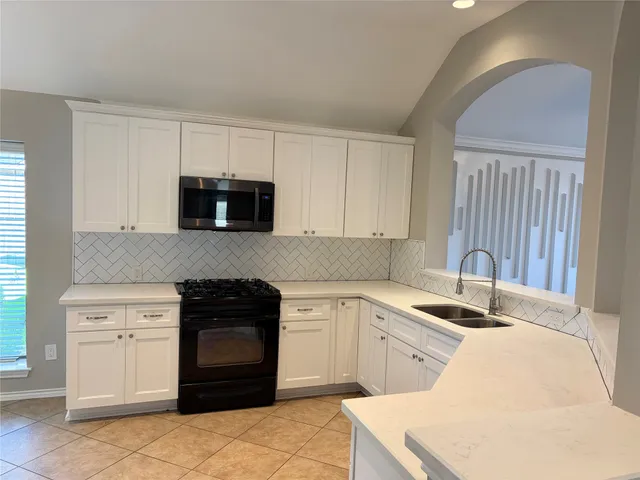 $295,000 | 4523 Blakes Ridge Street, Fresno, TX 77545