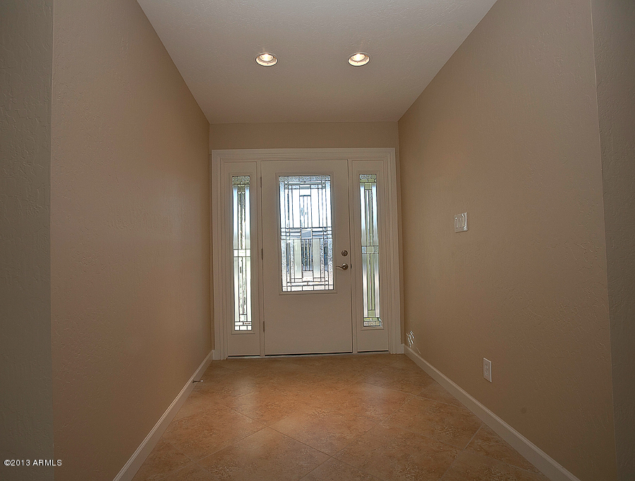 1630 West Griswold Road Phoenix, AZ 85021 - Photo 5 of 20 Entry