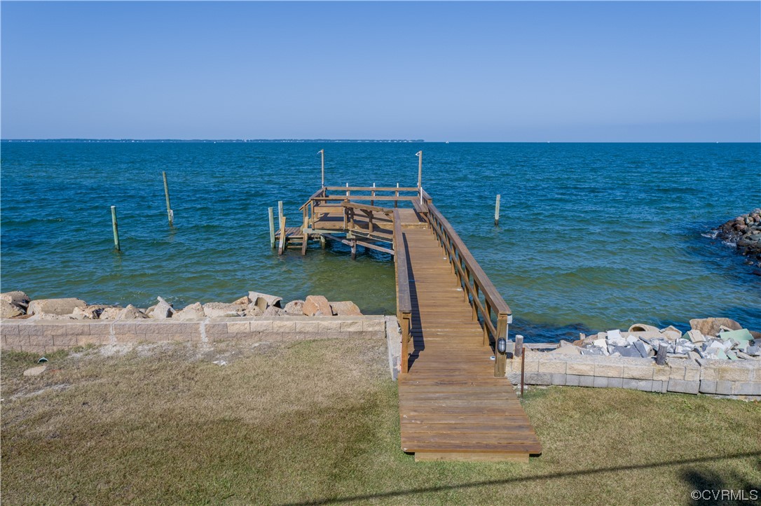 215 Riverside Drive Deltaville, VA 23043 - Photo 45 of 49 a view of a ocean view