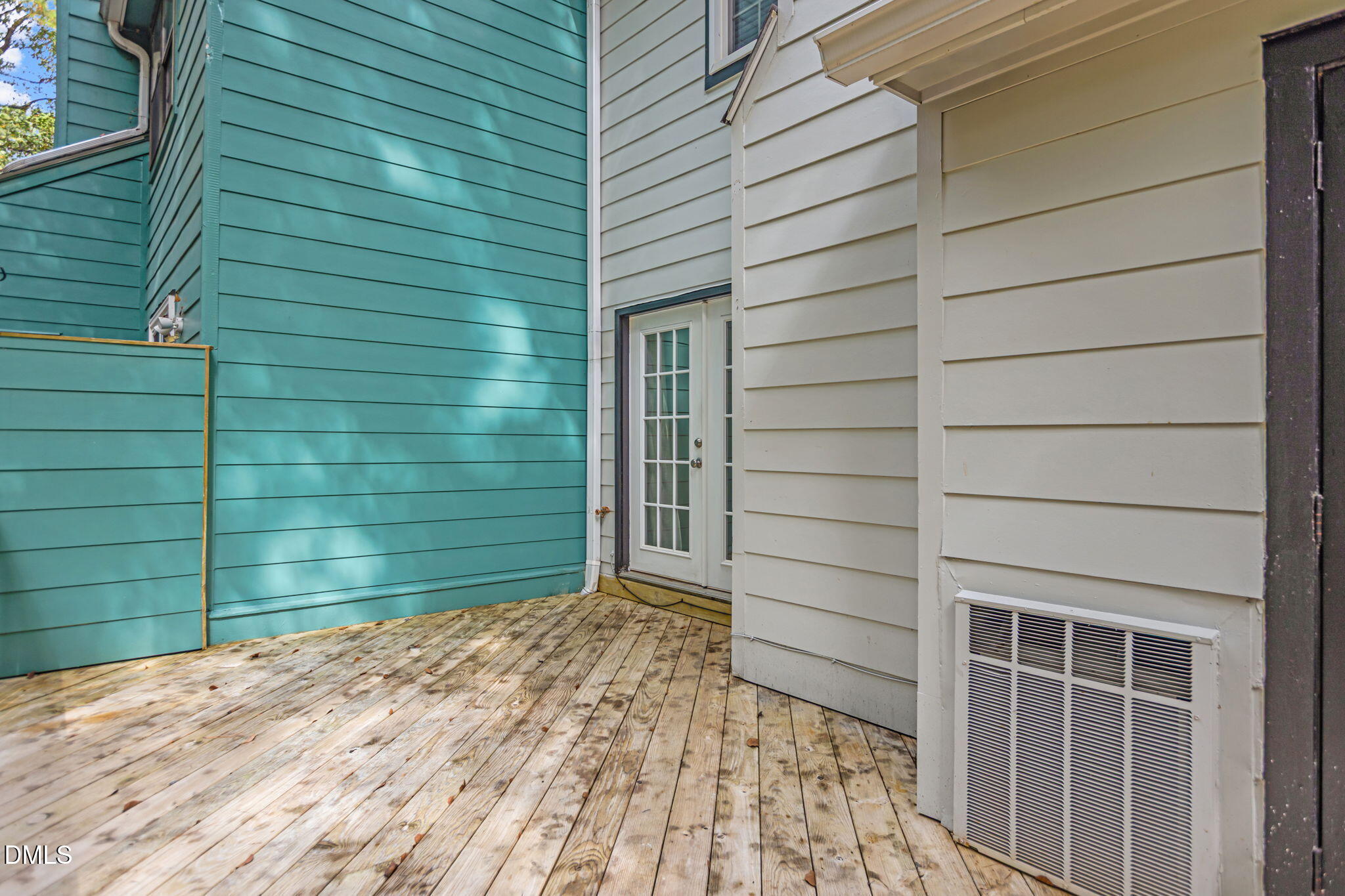 1325 Springlawn Court Raleigh, NC 27609 - Photo 18 of 51 Deck