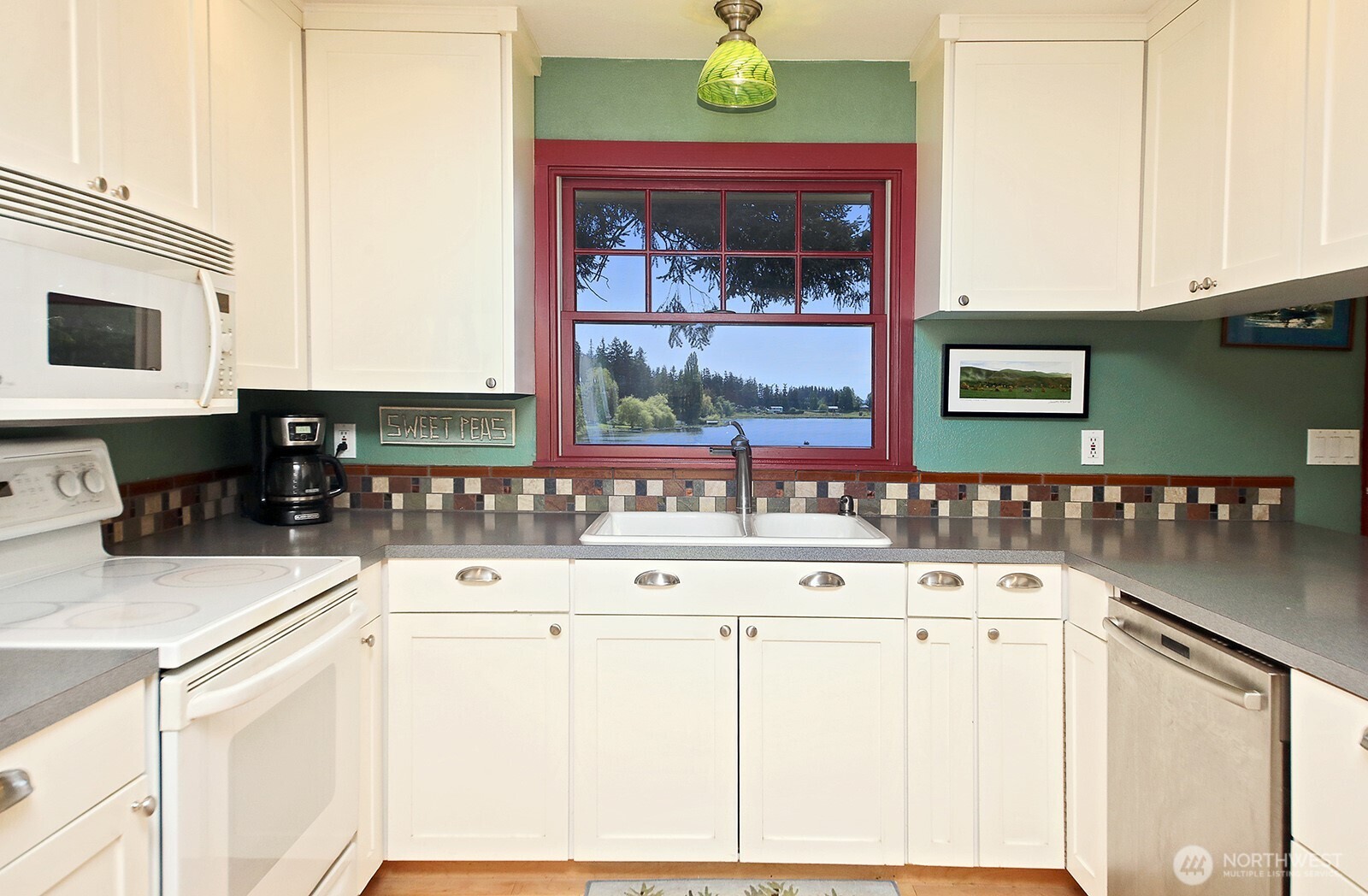 5066 Bayview Road Langley, WA 98260 - Photo 17 of 40 Gallery Image 17