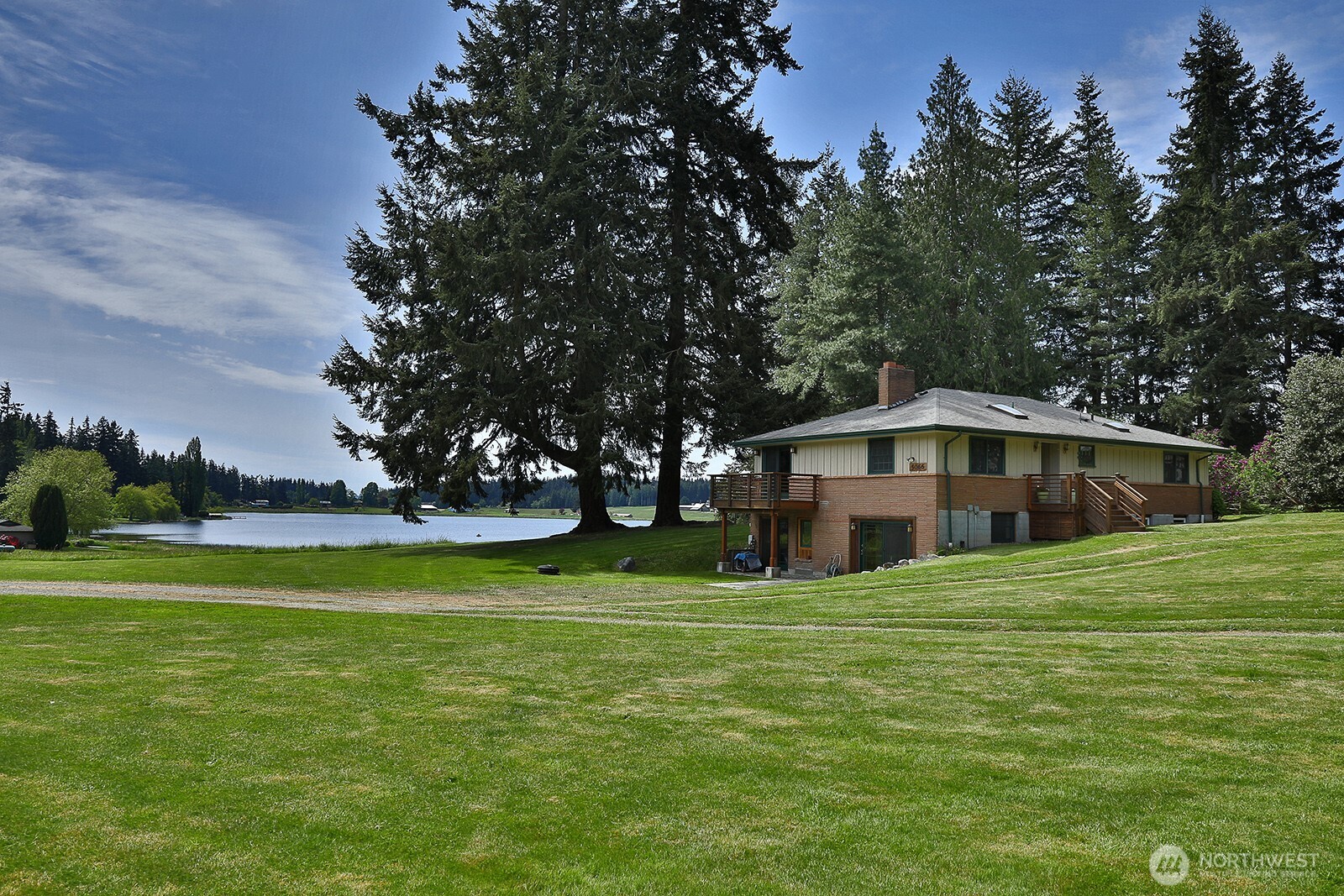 5066 Bayview Road Langley, WA 98260 - Photo 7 of 40 Gallery Image 7