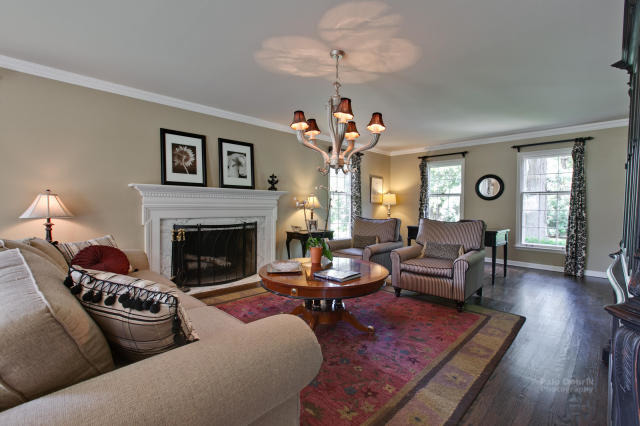 92 Old Mill Court Barrington, IL 60010 - Photo 3 of 25 a living room with furniture and a fireplace