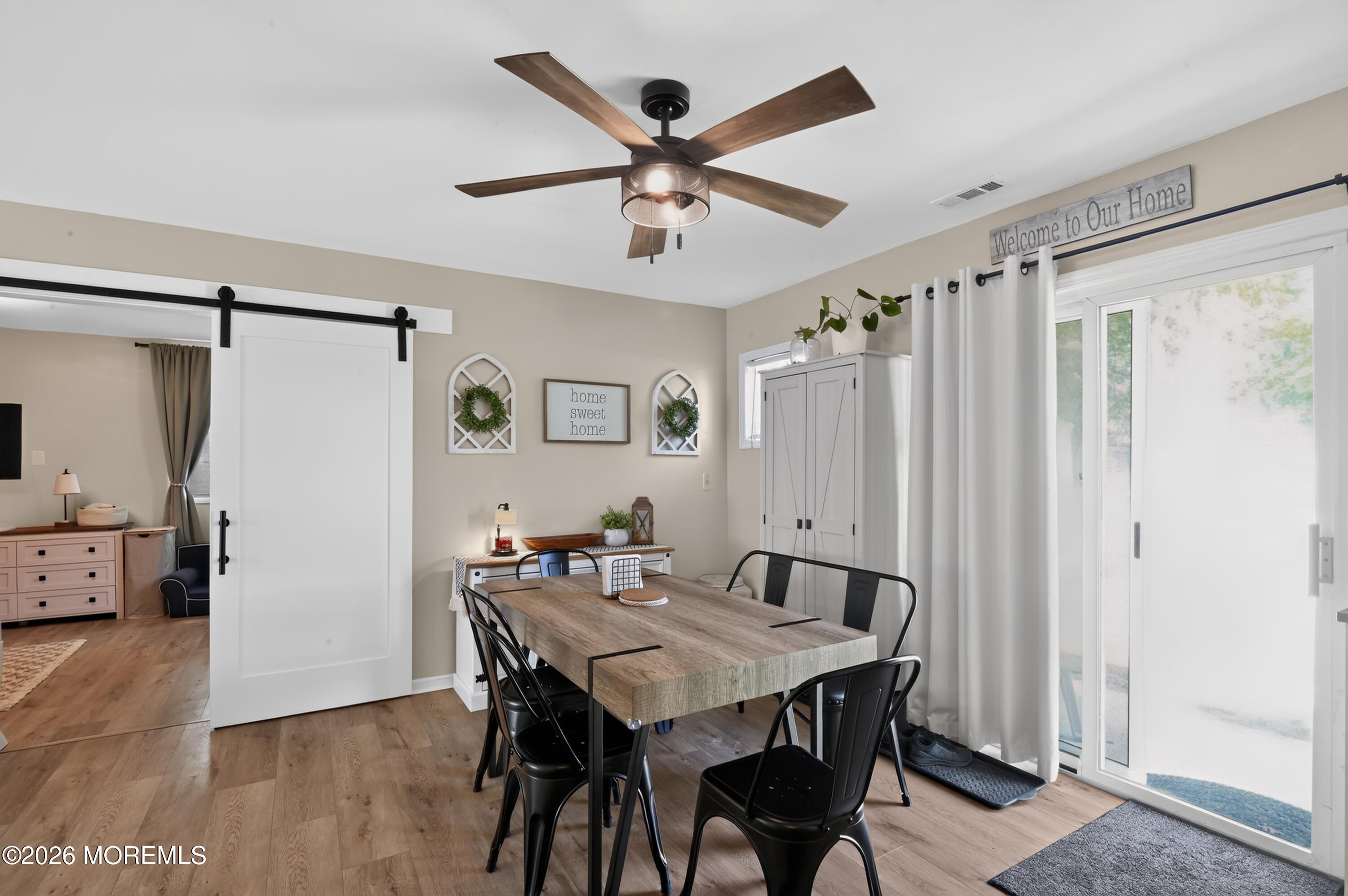 129 Ahoy Road Manahawkin, NJ 08050 - Photo 7 of 27 129_Ahoy_Rd-Dining_room-_011