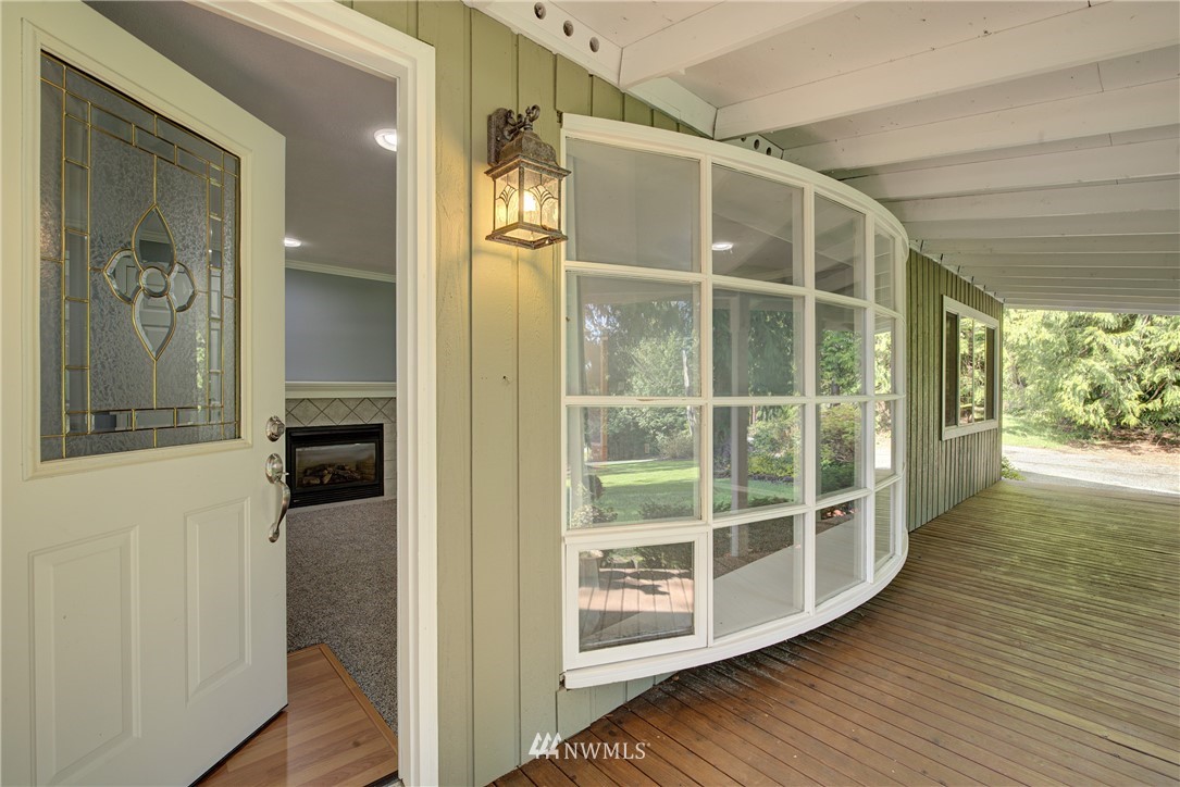 17524 West Wishon Road Snohomish, WA 98290 - Photo 2 of 25 Gallery Image 2