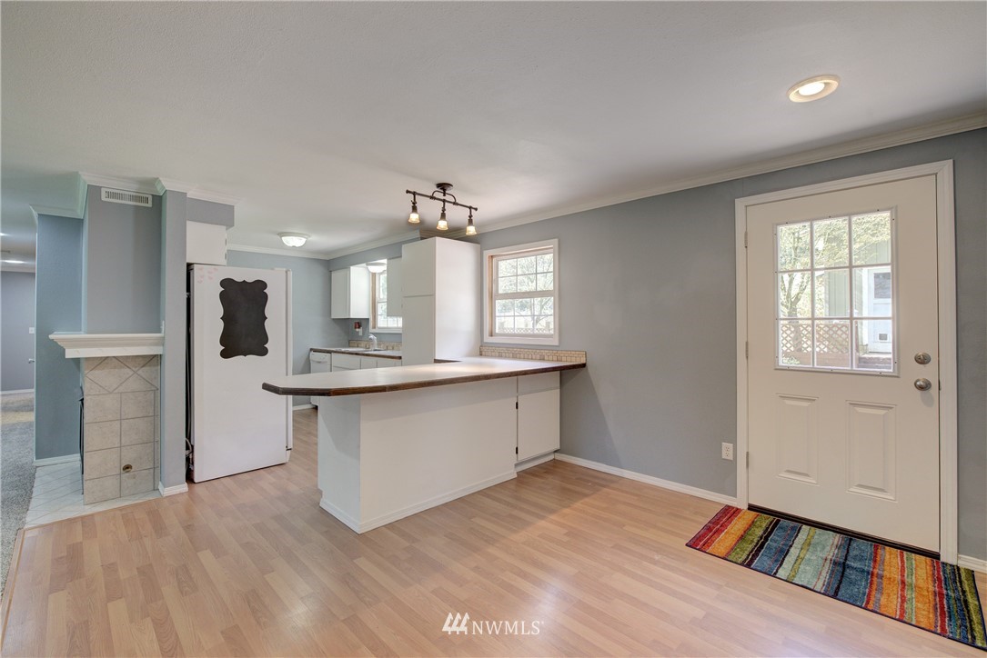 17524 West Wishon Road Snohomish, WA 98290 - Photo 5 of 25 Gallery Image 5