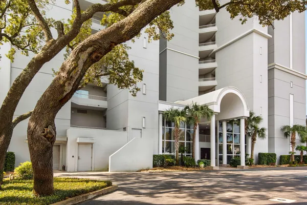 $869,900 | 320 Harbor Boulevard, Unit B402, Destin, FL 32541