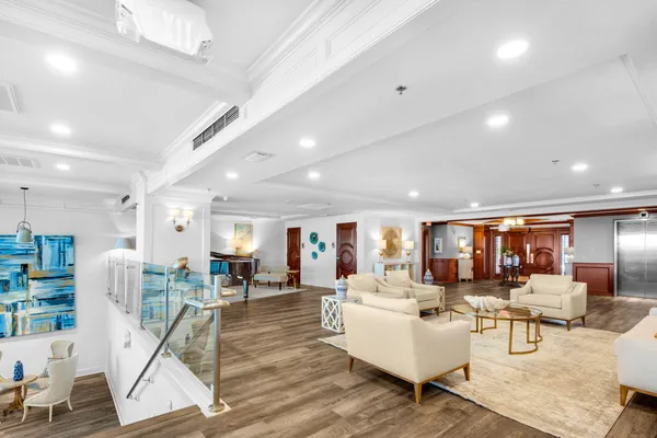 $869,900 | 320 Harbor Boulevard, Unit B402, Destin, FL 32541