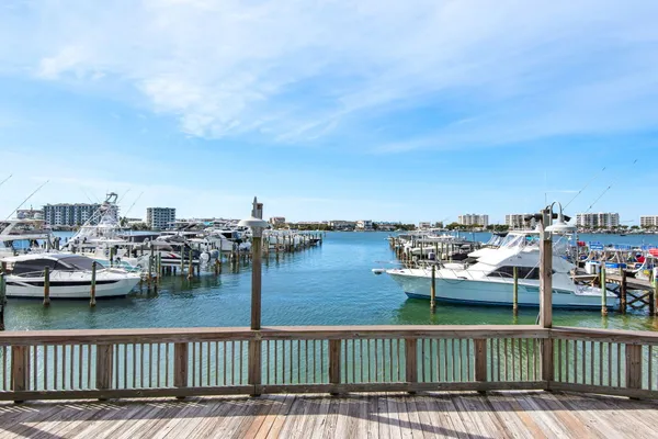 $869,900 | 320 Harbor Boulevard, Unit B402, Destin, FL 32541