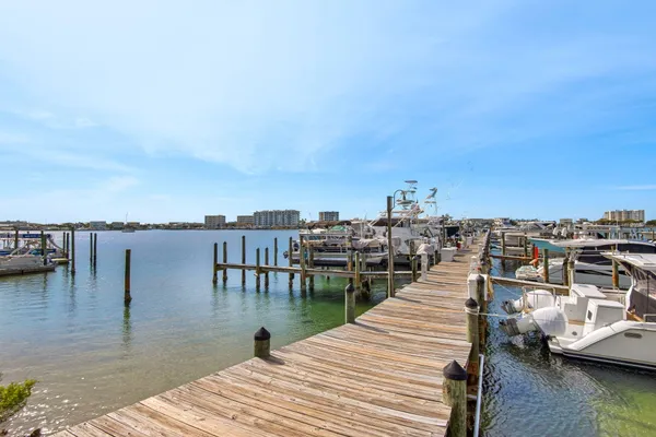 $869,900 | 320 Harbor Boulevard, Unit B402, Destin, FL 32541