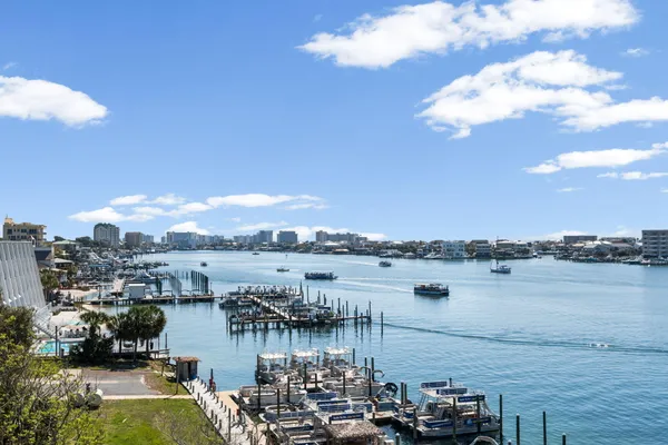$869,900 | 320 Harbor Boulevard, Unit B402, Destin, FL 32541