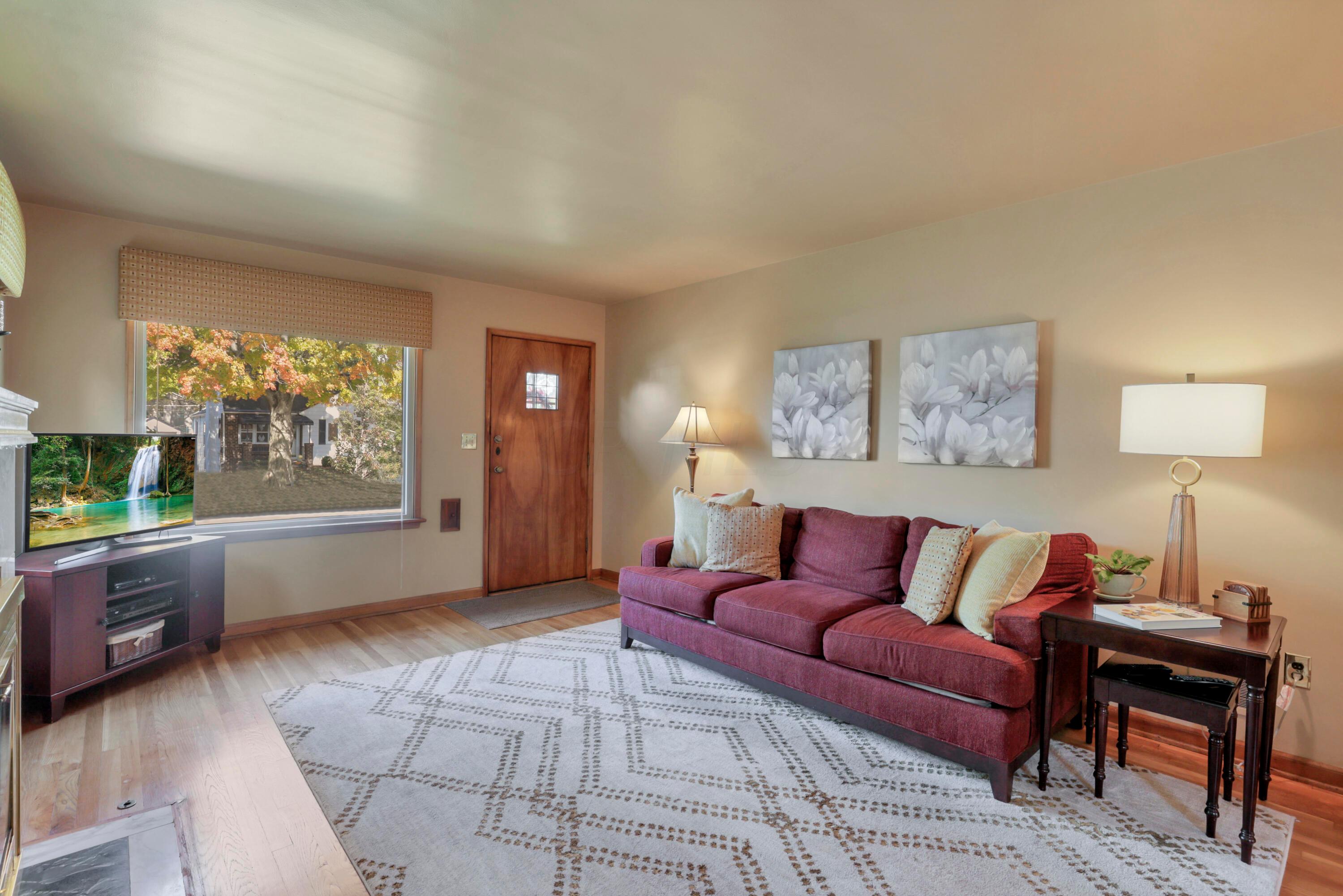 23 East Weisheimer Road Columbus, OH 43214 - Photo 4 of 50 0N4A2957