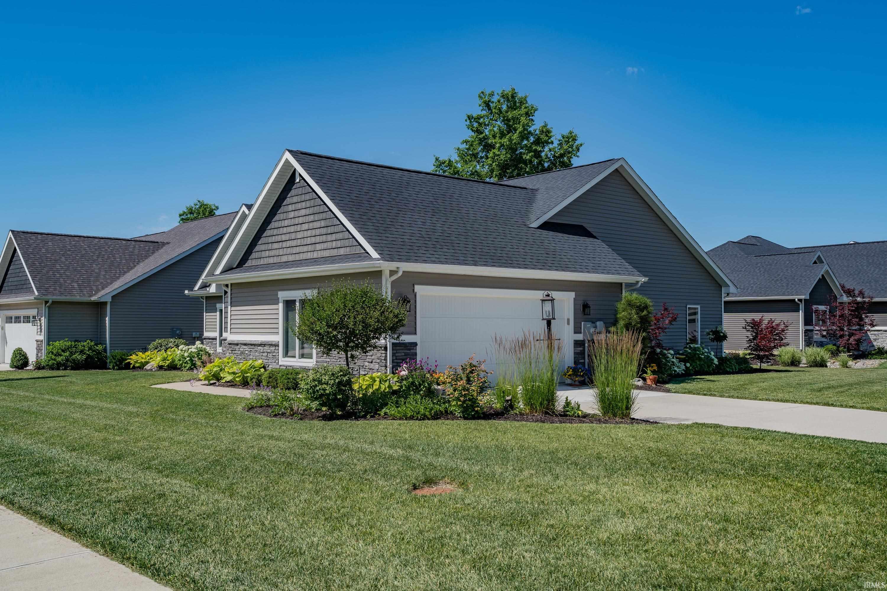 9807 Oak Trail Road Fort Wayne, IN 46825 - Photo 4 of 37