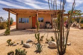 61803 Plaza Road Joshua Tree, CA 92252 - Photo 19 of 26 a front view of a house
