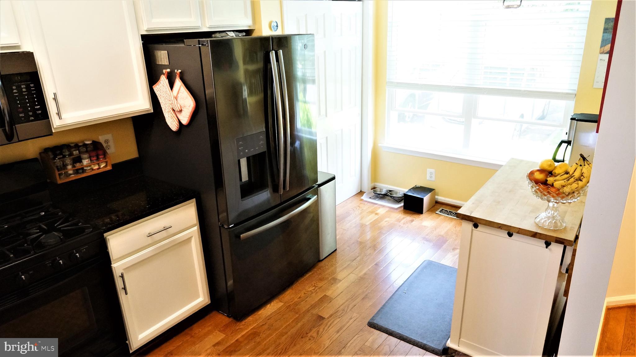 11473 Heritage Commons Way Reston, VA 20194 - Photo 6 of 37
