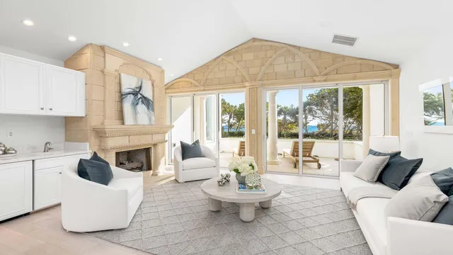 $44,900,000 | 1840 South Ocean Boulevard, Manalapan, FL 33462