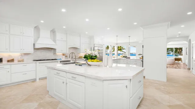 $44,900,000 | 1840 South Ocean Boulevard, Manalapan, FL 33462