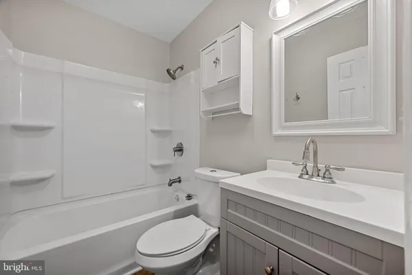 $1,600 | 3403 Shell Road, Hampton, VA 23661