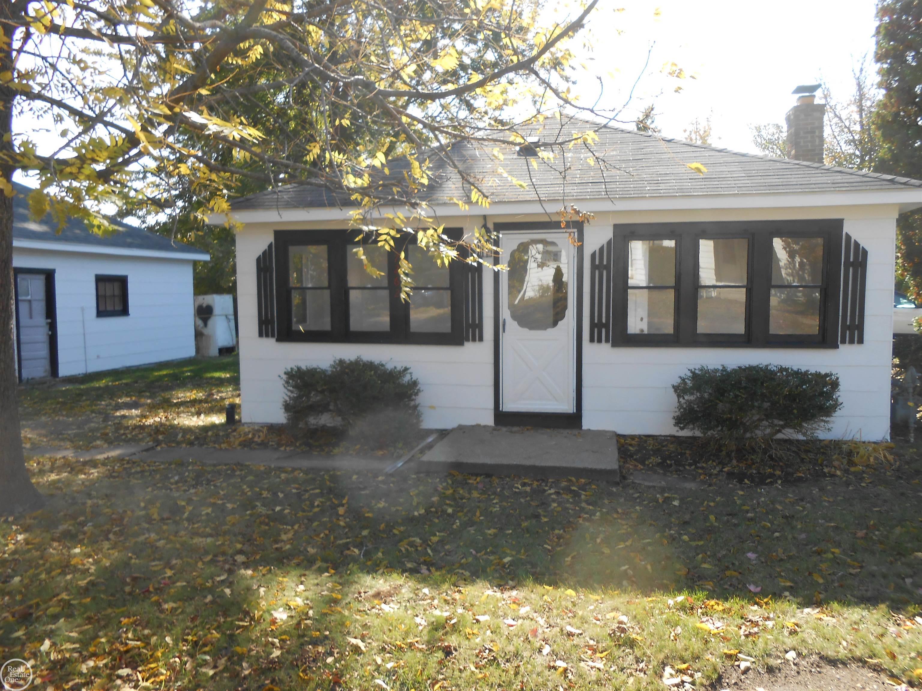 7262 Dogwood Road Lexington, MI 48450 - Photo 2 of 11 Gallery Image 2