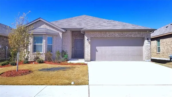 $2,650 | 1105 Twin Brooks Lane, Fort Worth, TX 76177