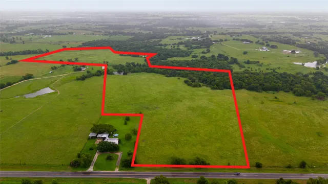 a view of a outdoor space